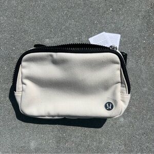 Lululemon belt bag